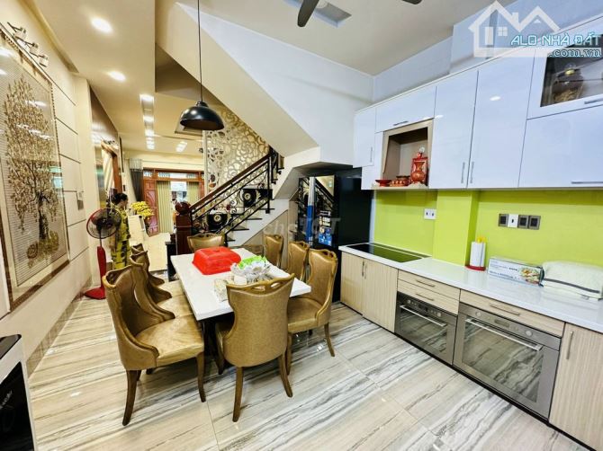 Bán nhà HXH 10m Thân Nhân Trung. P13, DT: 4.2 x 19m, 4 Tầng - 12.9 tỷ TL - 4