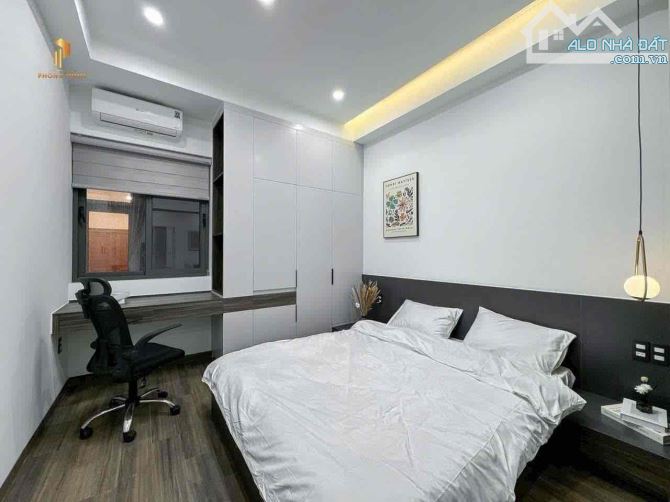 SIÊU PHẨM NHÀ ĐẸP HOÀ XUÂN - 3 TẦNG KIÊN CỐ - 100M2 - GẦN TRƯỜNG, GẦN CHỢ, GẦN UBND PHƯỜNG - 4