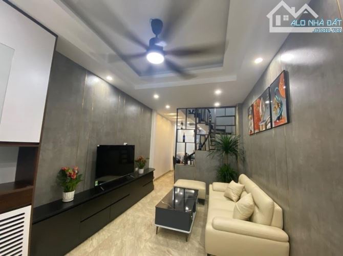 Nhà mới đét Bồ Đề Long Biên về ở luôn 41m2, 5 tầng giá 6 tỷ 5 có TL - 5