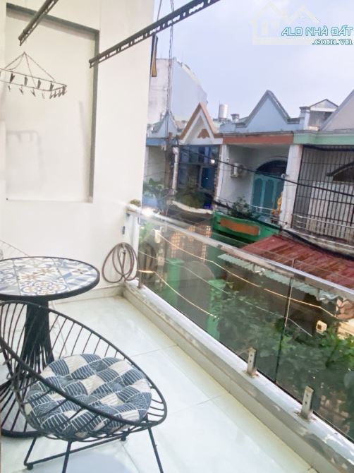 BÁN NHÀ NGUYỄN SỸ SÁCH, HẺM XE HƠI, 60m2 ( 4x15m), 2 TẦNG BTCT, 6 TỶ NHỈNH - 6