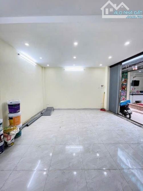 Bán nhà ở ngay đón tết minh khai hai bà trưng 30m 2 tầng 5,6tỷ