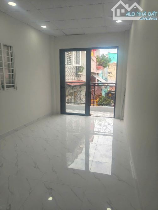 BÁN NHÀ HẺM BA ĐÌNH P9 QUẬN 8- 28M2- 3 PN- NHÀ HẺM AN NINH, GẦN CẦU NGUYỄN TRI PHƯƠNG - 1