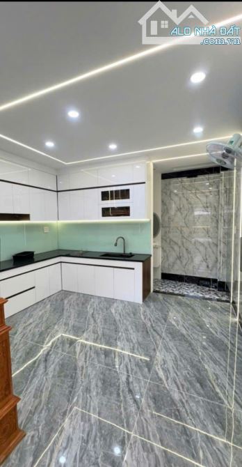 NHÀ ĐƯỜNG LÊ CƠ CHỦ NGỘP BÁN GẤP TRƯỚC TẾT - 1