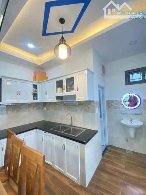 Nhà Xô Viết Nghệ Tĩnh, Bình Thạnh, giá 52m2/ 3Tỷ 190, sẵn HĐ thuê 12 triệu/tháng, sổ riêng - 1