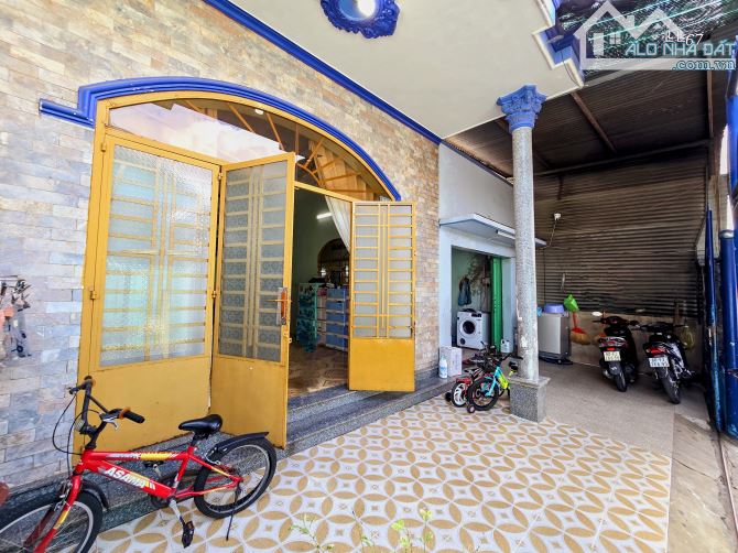 CẦN BÁN NHÀ SRTC 💯% Có 2 Gian Rộng Rãi Gần GX Hà Nội & CV 30/4, Phường Tân Biên, BH-ĐN - 1