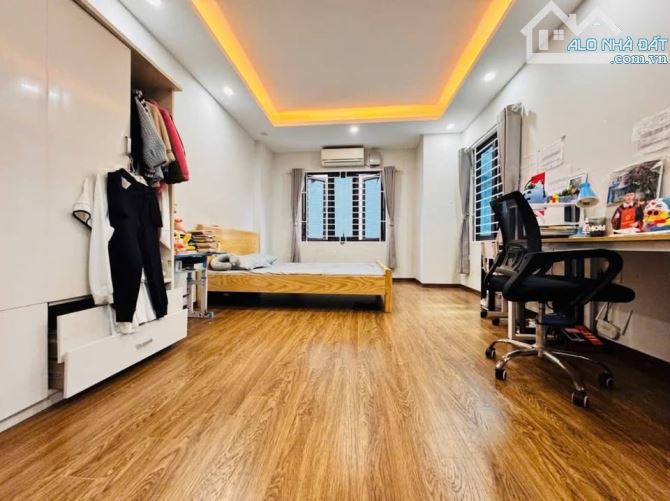 Tôi Chính Chủ Bán Gấp Nhà Xuân La 43m-Ngõ ô Tô 2 Mặt- Sổ Đẹp- Sát Khu Vui Chơi - 2