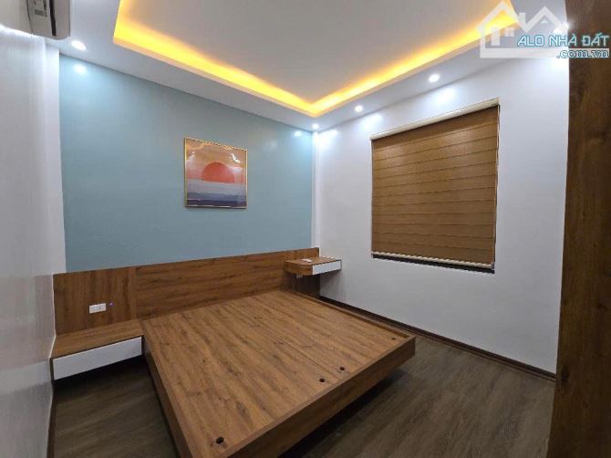 Bán nhà  Quan Nhân Thanh Xuân ô tô đỗ cổng  khu dân trí cao 30m2 giá 6.2 tỷ - 2