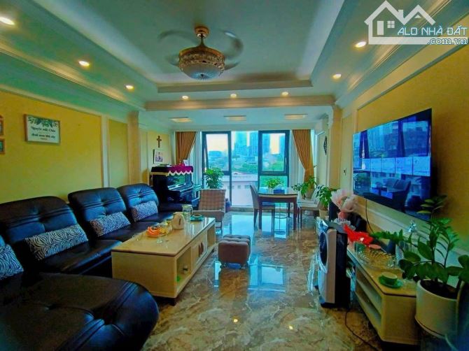 HOT! Nhà Đẹp 7 Tầng, Thang Máy, Đầu Ngõ Trung Kính To, 40m² - Giá 26.5 Tỷ - 2