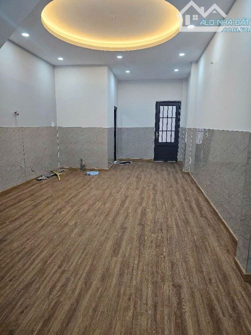 NHÀ MỚI 3 TẦNG, 70m2 , MẶT TIỀN KINH DOANH CẠNH TẠ QUANG BỮU - 2