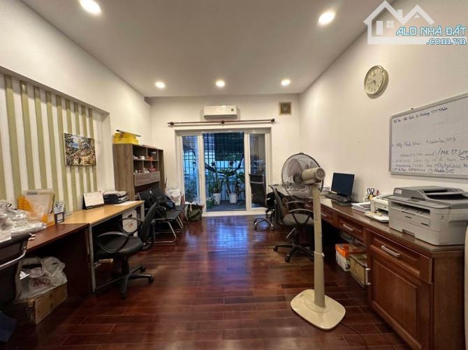 Bán nhà 4 tầng 4x18 đẹp full nội thất, KDC Tân Quy Đông Q7, nhỉnh 13T - 3