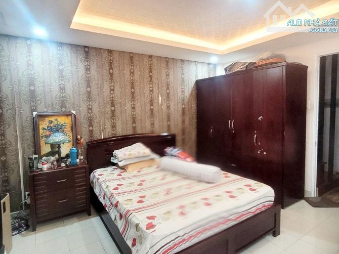 Bán gấp nhà đẹp rực rỡ TRẦN BÌNH TRỌNG, Bình Thạnh, giá 6 tỷ hơn - HXH - 3 Tầng - 52m2 - 3