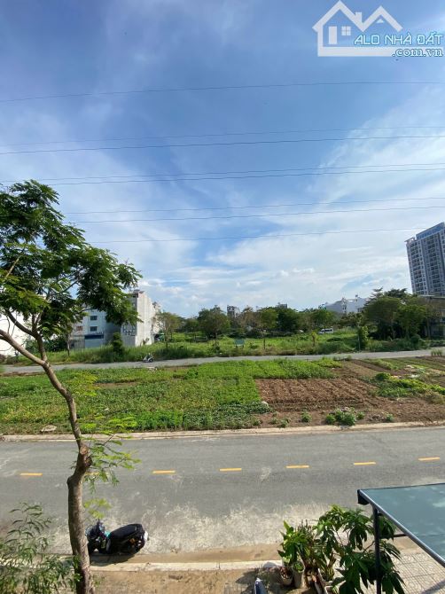 Đường 12 KDC Phong Phú 4  100m2 6 tầng , ngang 5 dài 20 giá 15.5 tỷ, Xã Phong Phú, Huyện B - 3