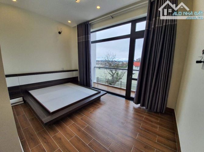 Villa Trần Quang Khải. P8. 175m2. Ngang 12m. 3 Tầng. 4PN. Giá 12,5 Tỷ TL - 5