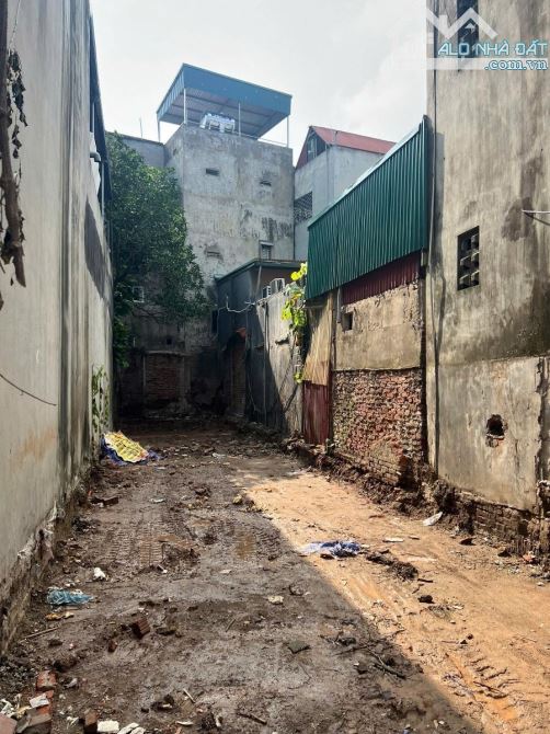 Long Biên. Nhỉnh 7 Tỷ có ngay lô đất cách ô tô đỗ 20m - 7