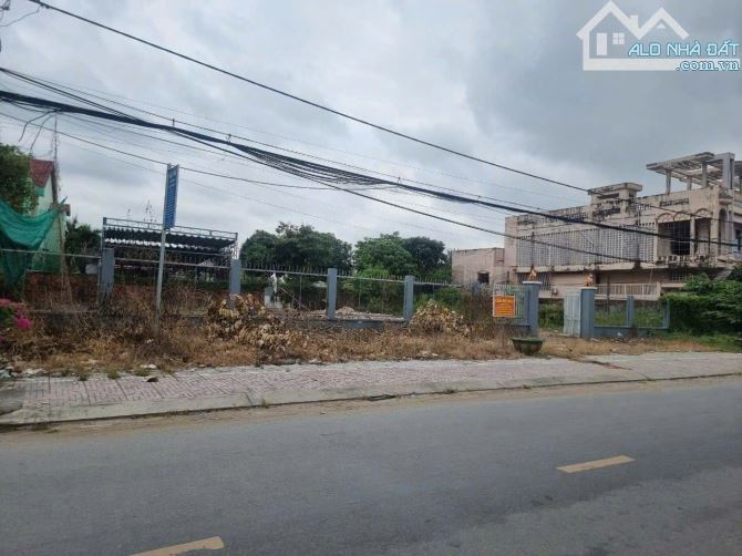 Cần bán đất mặt tiền đường Hùng Vương thuộc xã Hòa Thuận huyện Châu Thành thành phố Trà Vi