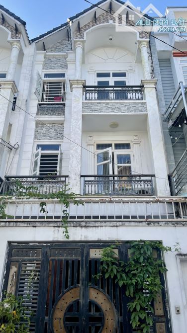 BÁN NHÀ 3 TẦNG ĐÚC HẺM XE TẢI KHU DÂN TRÍ CAO TCH10 Q12 GIÁ RẺ 5,6 TỶ DIỆN TÍCH 70M2 (5x14