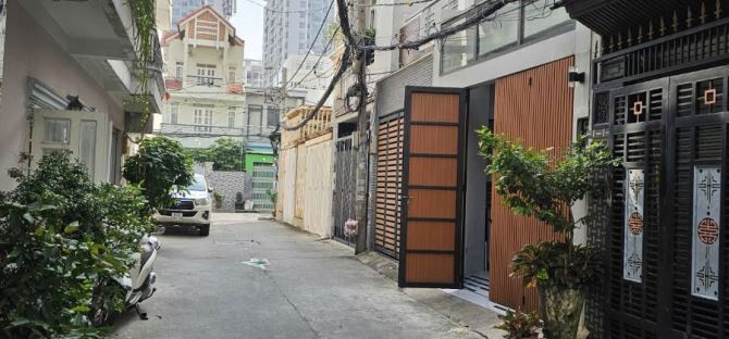 Nhà mới về ở ngay, xe hơi ngủ trong nhà, Nguyễn Thị Thập Q7, 4 tầng chỉ hơn 9 tỷ