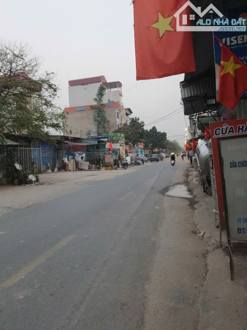 Bán nhà đất mặt đường thị trấn Quang Minh, mua ở, kinh doanh đều thuận lợi, full thổ cư - 1