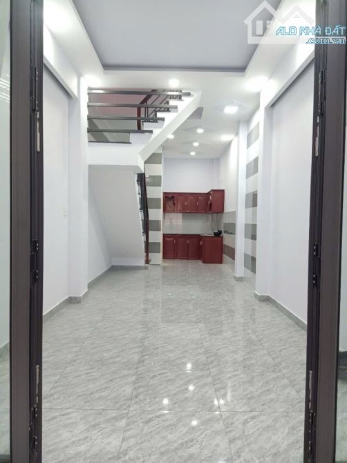 BÁN NHÀ LÊ VĂN QUỚI - NGAY NGÃ 4 BỐN XÃ  - 40M2 - 2 TẦNG- GIÁP TÂN PHÚ - GIÁ HƠN 3 TỶ - 1