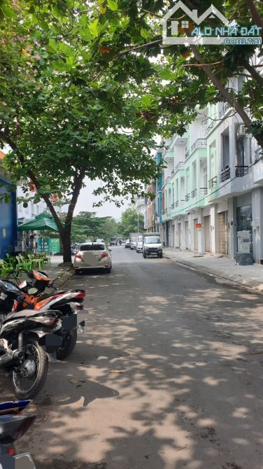 Bán nhà hẻm xe hơi, giá rẻ, Bùi Minh Trực p5 Q8, 204m2[9.2 ×19]. Không quy hoạch, 23tyxx - 2