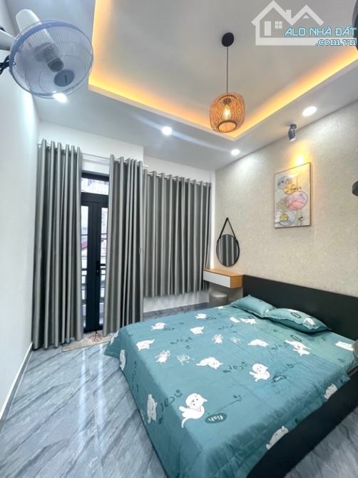 Bán nhà đẹp, hẻm xe hơi, 35m2, ngay P15, Phan Huy Ích, TB nhỉnh 4 tỷ - 2