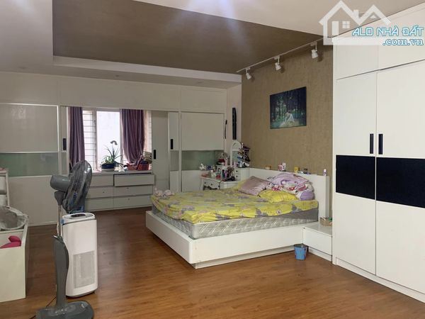 Sổ đỏ tên tôi bán nhà Lê Quý Đôn - Nguyễn Cao 20m ra phố, ngõ trước nhà 3m 48m2 9.96 tỷ