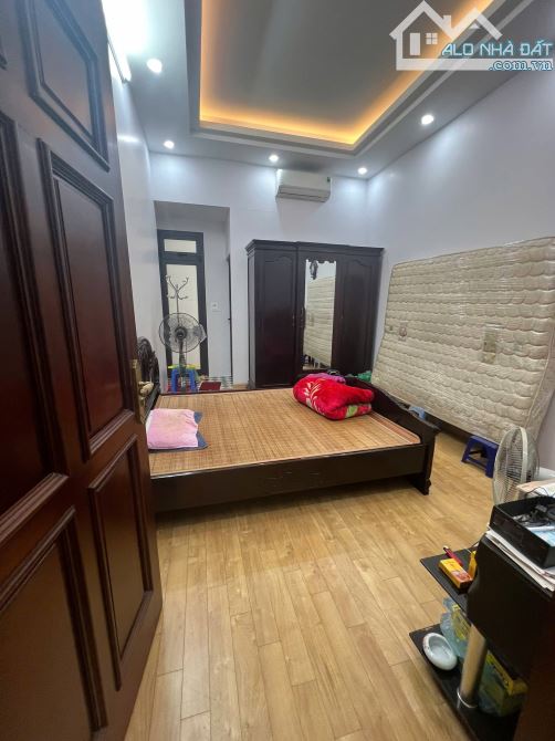 Bán Nhà Mặt Phố Hoa Bằng, Gần Nguyễn Khang, Yên Hòa, Cầu Giấy. Thang Máy. Giá: 21,5 Tỷ - 2