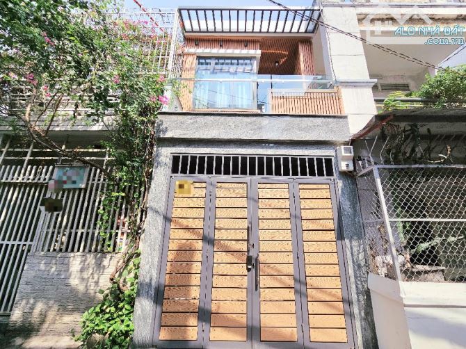 Bán nhà riêng hẻm xe hơi thông 42m2, 4pn - 3