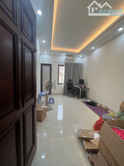 Bán Nhà Mặt Phố Hoa Bằng, Gần Nguyễn Khang, Yên Hòa, Cầu Giấy. Thang Máy. Giá: 21,5 Tỷ - 4