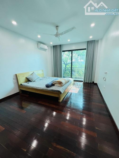 Sổ đỏ tên tôi bán nhà Lê Quý Đôn - Nguyễn Cao 20m ra phố, ngõ trước nhà 3m 48m2 9.96 tỷ