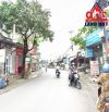 D430 đất đẹp. Ngang 5m. Dài 38m. Thổ cư. Dân cư ở kín. Đông đúc xe cộ