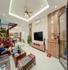Bán nhà Bát Khối Long Biên có ô chờ thang máy, giếng trời 48m2, 4 tầng giá 6,55 tỷ