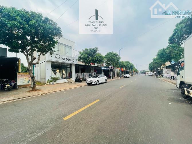 Vì nhu cầu mở rộng kinh doanh chủ cần nhượng lại mặt bằng đường 30/4 T.T Ngãi Giao