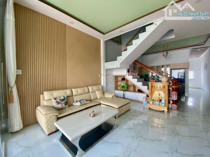 Nhà Vĩnh Thạnh Nha Trang 80m2 4PN full nội thất đường thông giá 2ty780