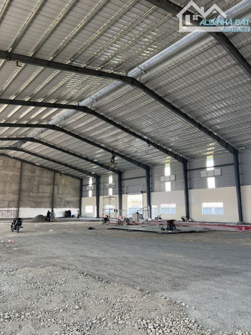 Cho thuê kho xưởng 1400m2 giá cực rẻ tại Phường Tân Tạo Quận Bình Tân