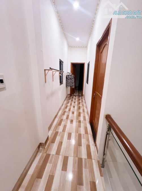 BÁN NHÀ 1 TRỆT 2 LẦU P.HÓA AN ĐÃ HOÀN CÔNG CỔNG SAU CTY PONCHEN,DT 4X16=64M2,SỔ RIÊNG,4PN,