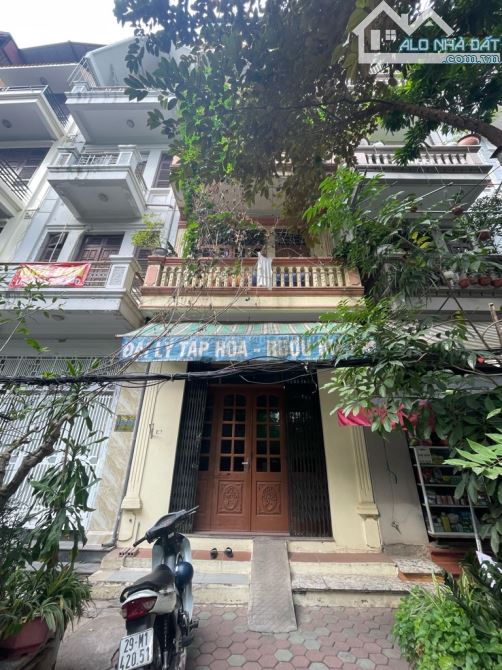 BÁN NHÀ LIỀN KỀ ĐẠI KIM, HOÀNG MAI, VỈA HÈ ĐÁ BÓNG, 2 THOÁNG TRƯỚC SAU, SD 62M2, 20 TỶ