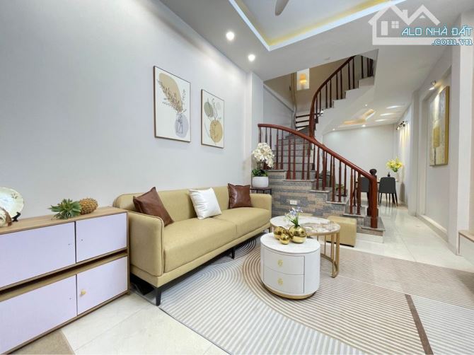 HIẾM - BÁN NHÀ TỨ HIỆP 50M, 4 TẦNG, 4 NGỦ ĐỦ CÔNG NĂNG SỬ DỤNG - CHỈ HƠN 4 TỶ. Ở NGAY.