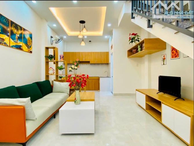 Nhà 3 tầng Gò Vấp, Quang Trung P10, DTSD 82m2, 10p ra sân bay, nhỉnh 4tỷ - 1