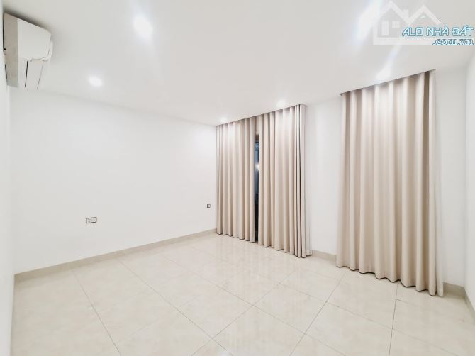Bán Tòa nhà mặt phố Vĩnh Tuy Ngay dốc đoàn kết xuống 238m xây 8 tầng mặt tiền rộng KD - 1