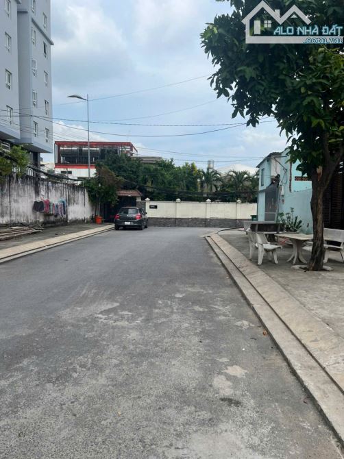 Duy Nhất! Khuân đất sát Vincom Nguyễn Xí p.26 Bình Thạnh, 4x20m vuông vức, GPXD 4 Tấm - 1