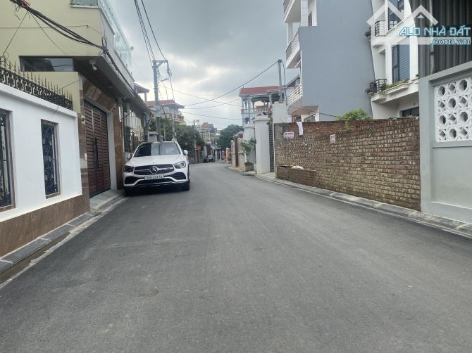 Bán nhanh trục chính Xóm Núi,Nguyên Khê, dt 205m, mt 7,6m,đường 6m trải nhựa 2 oto tránh - 1