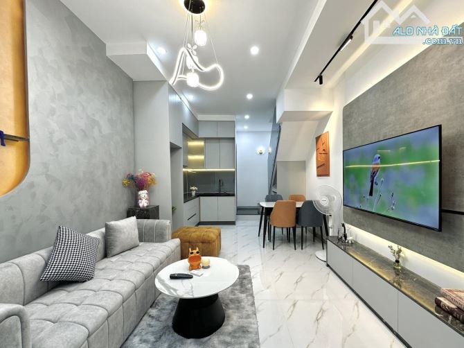 THÁCH THỨC ĐẦU TƯ, NHÀ 3 TẦNG , 100M2, QUẬN 7, RẺ 7.8 CỦ - 1