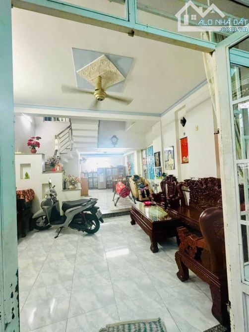 🏡 Bán Nhà Ngay Chợ P. Thống Nhất DT 60m2 Chỉ 2,35 Tỷ - 1