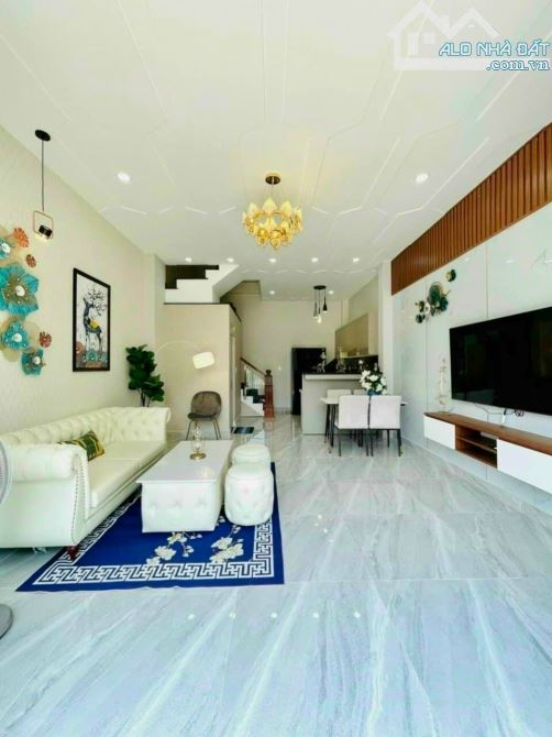 Bán nhà GÓC 2MT đường Nguyễn Tiểu La, phường 8, Quận 10, 4.6x12m 3 tầng 13.5 Tỷ - 2