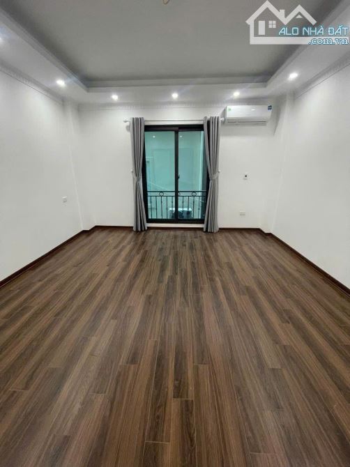 THỊNH LIỆT HOÀNG MAI NHÀ MỚI 5 TẦNG - Ô TÔ TRÁNH - SỔ VUÔNG - FULL CÔNG NĂNG - 6,2 TỶ. - 2