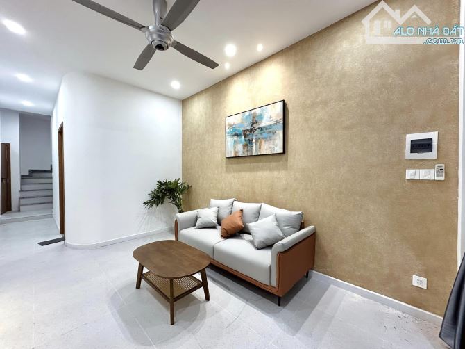 THÁCH THỨC ĐẦU TƯ, NHÀ 3 TẦNG , 100M2, QUẬN 7, RẺ 7.8 CỦ - 2