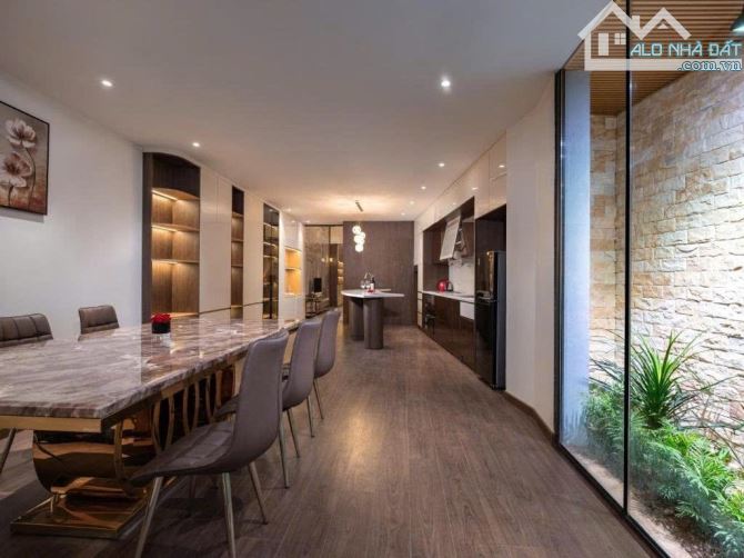 TÒA  APARTMENT MP YÊN HOA 260MX10T -VIEW TRỌN HỒ TÂY-DOANH THU CAO CHỈ 148 TỶ - 2