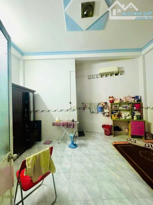 🏡 Bán Nhà Ngay Chợ P. Thống Nhất DT 60m2 Chỉ 2,35 Tỷ - 2