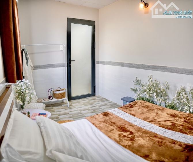 Homestay Hẻm Ô Tô Nhỏ Tự Phước, Phường 11, Đà Lạt, mặt tiền rộng 5.6m - 2